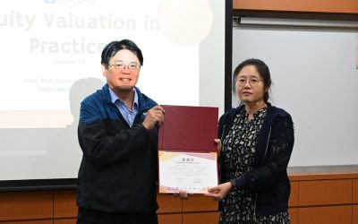 跨校EMI公開觀議課 邱健嘉助理教授展現財金專業與英語教學實踐力